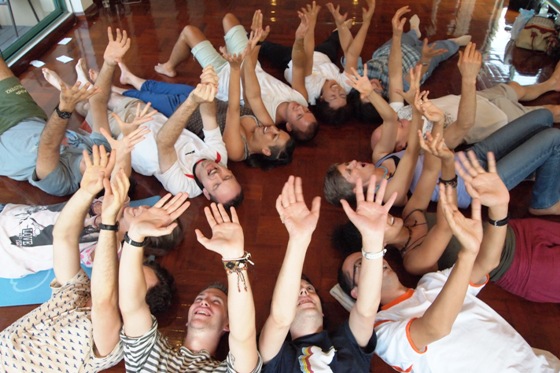 laughter-yoga-in-bangkok-thailand