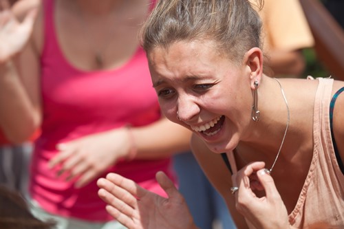 laughter-yoga-for-eating-disorders