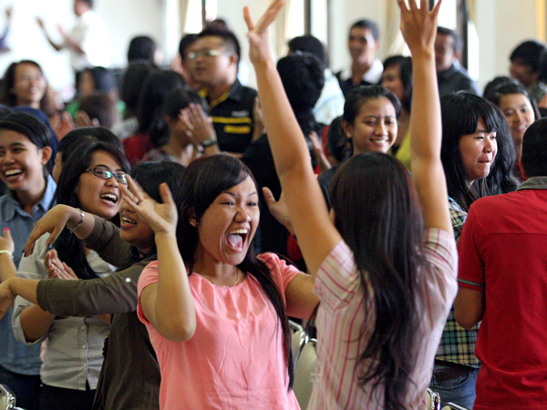 laughter-yoga-at-sanata-dharma-university-yogyakar