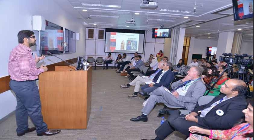 laughter-yoga-awareness-in-pakistan